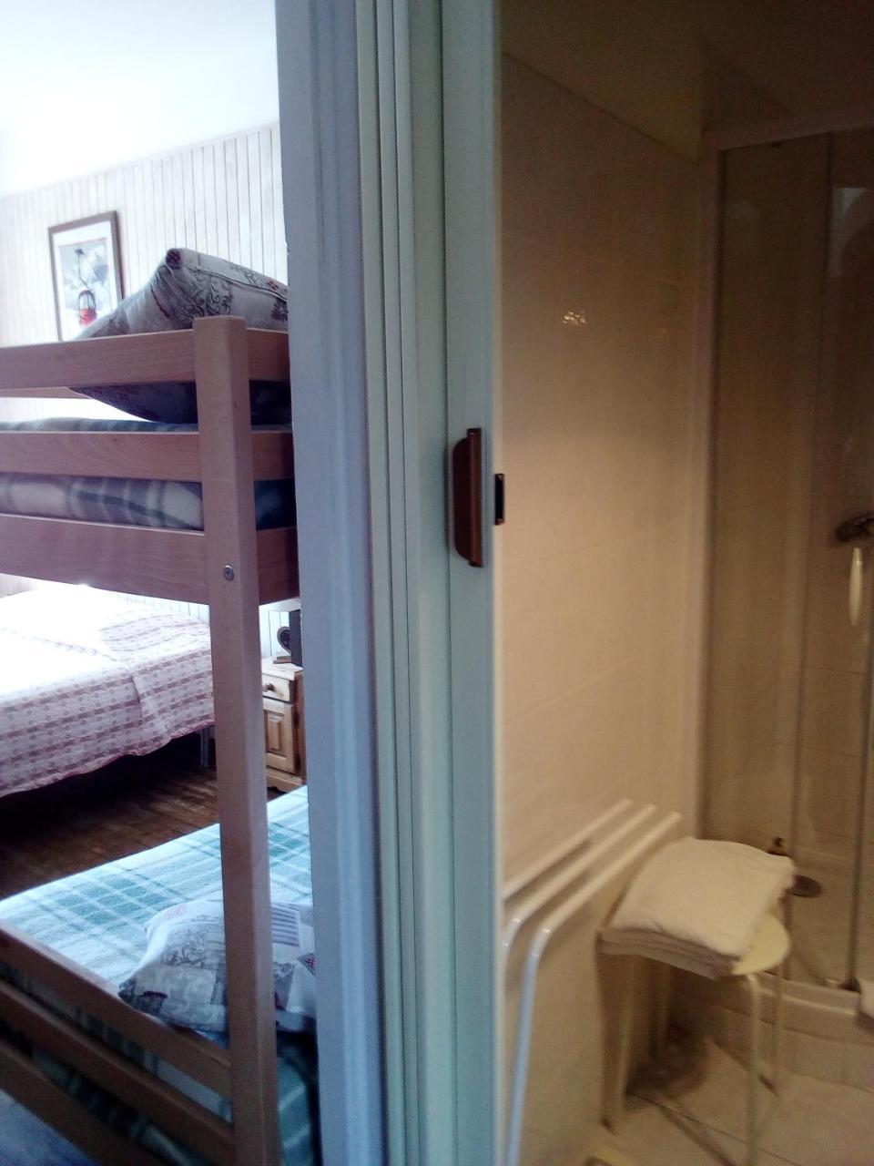 Hotel Les 4 Montagnes Villard-de-Lans Esterno foto