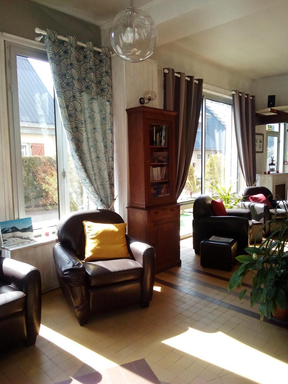 Hotel Les 4 Montagnes Villard-de-Lans Esterno foto