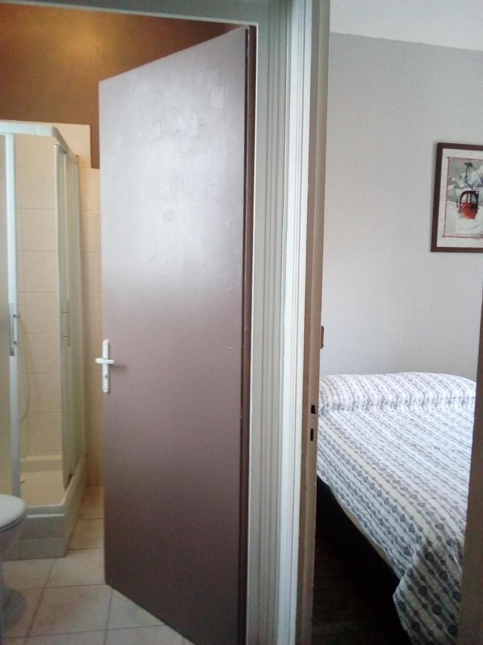 Hotel Les 4 Montagnes Villard-de-Lans Esterno foto