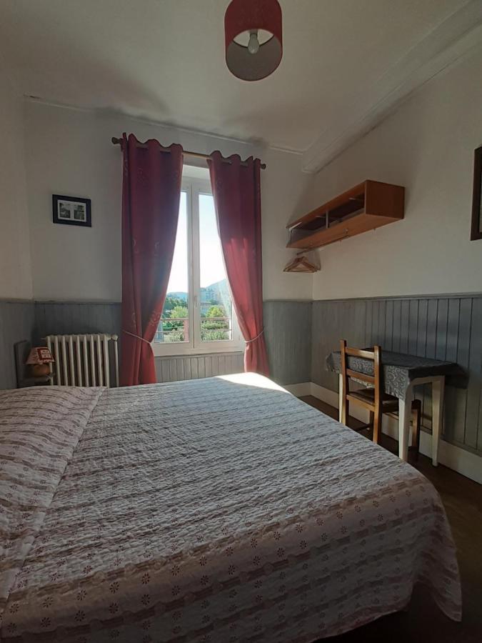 Hotel Les 4 Montagnes Villard-de-Lans Esterno foto